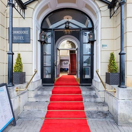 Commodore Hotel Cobh Exterior foto